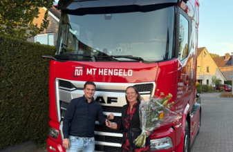 Foto met logo 1 (12).jpg
